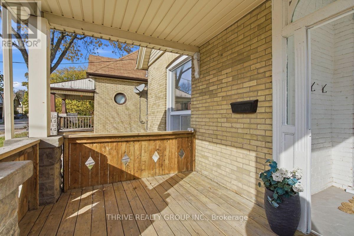 98 Mamelon Street E, London East (East L), Ontario  N5Z 1Y1 - Photo 6 - X14123344