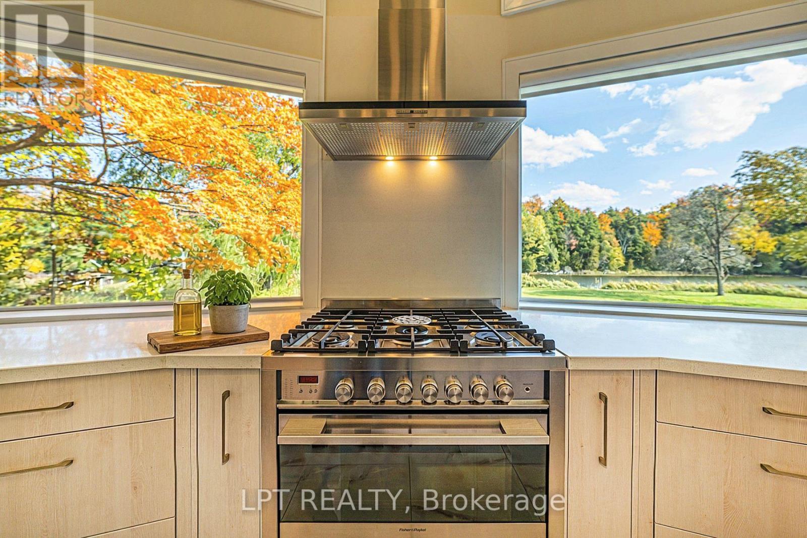 5 Birch Knoll Road, Georgina (Sutton & Jackson's Point), Ontario  L0E 1R0 - Photo 12 - N14123326