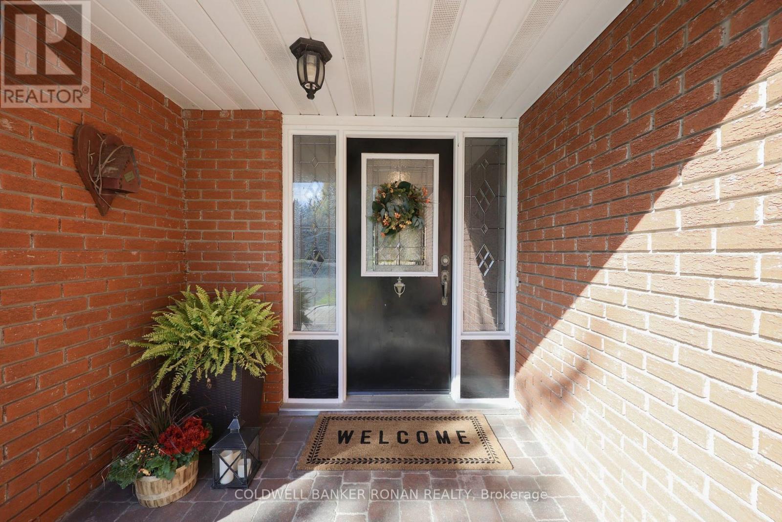 84 Cook Drive, King (Pottageville), Ontario  L7B 0E5 - Photo 5 - N14123392