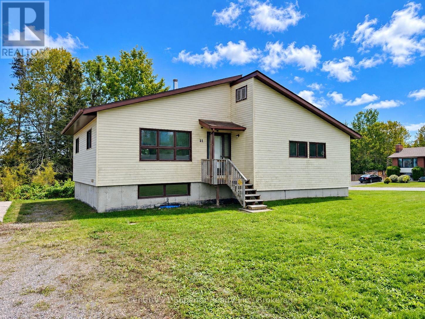 21 EAST GROVE CRESCENT, terrace bay, Ontario