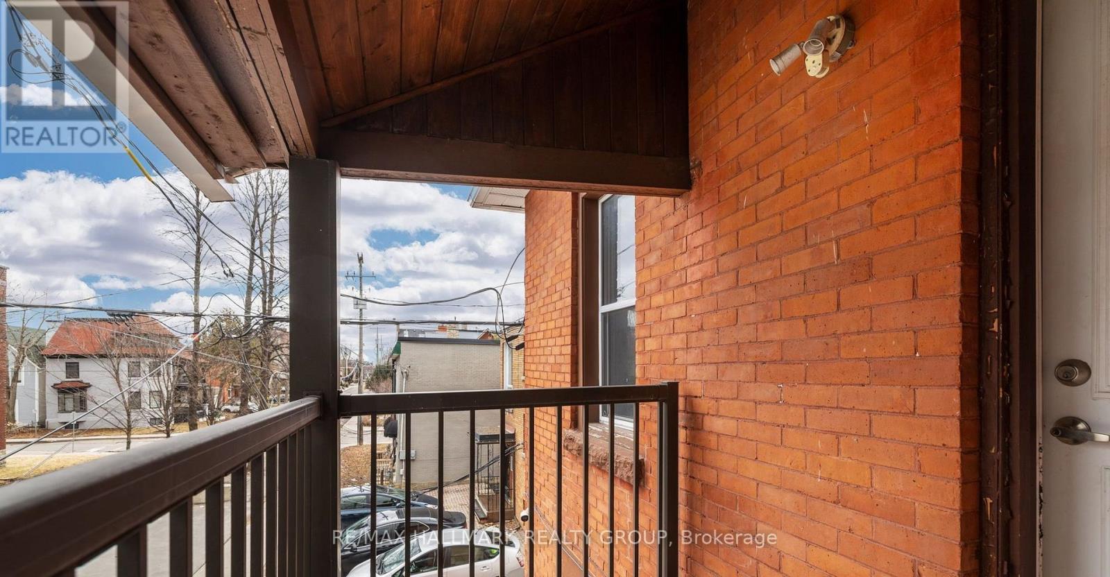 Unit #2 - 172 Cobourg Street, Ottawa, Ontario  K1N 8H5 - Photo 2 - X14123394