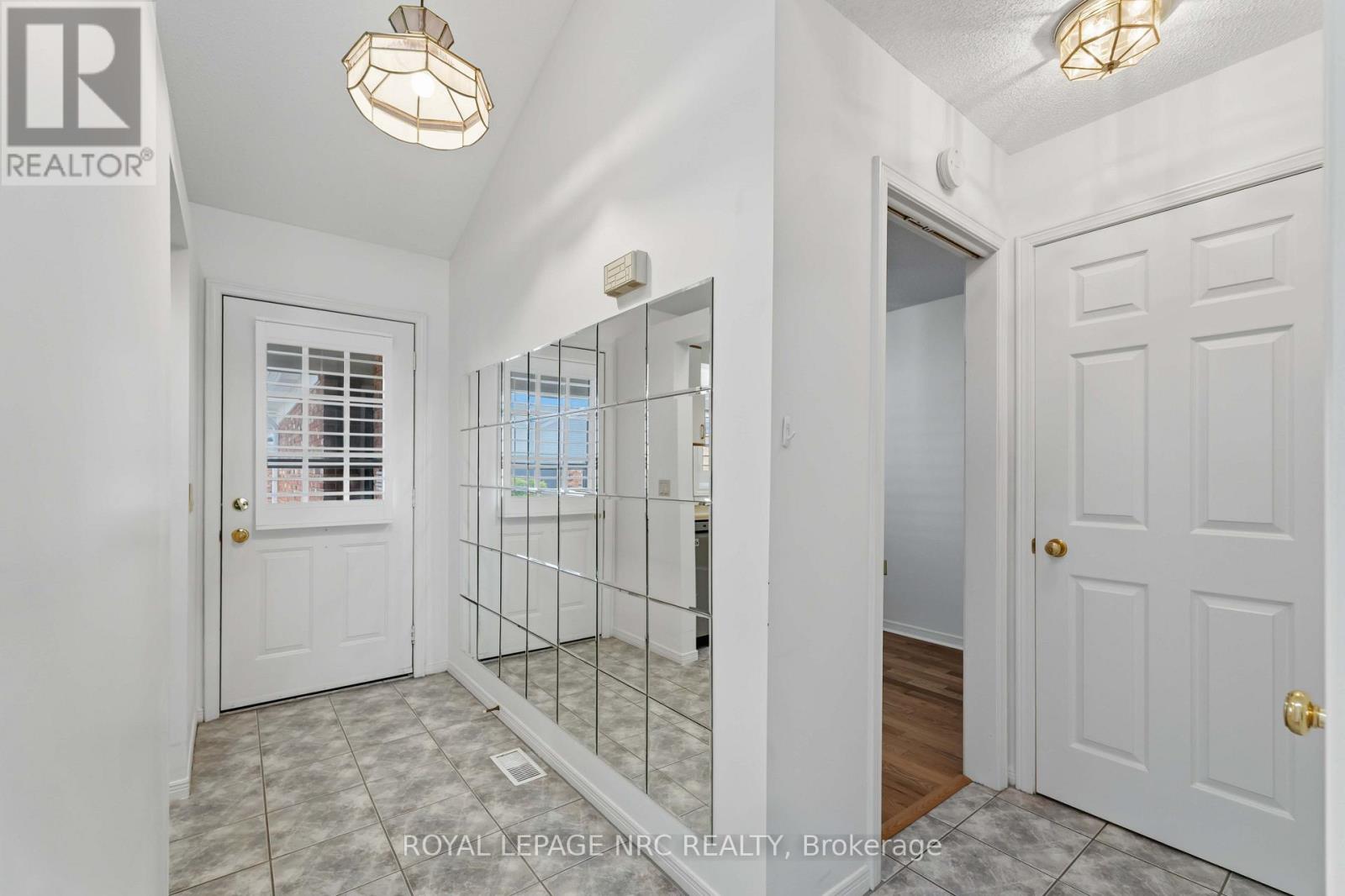 4112 Apple Blossom Lane, Lincoln, Ontario  L0R 2C0 - Photo 5 - X14123342
