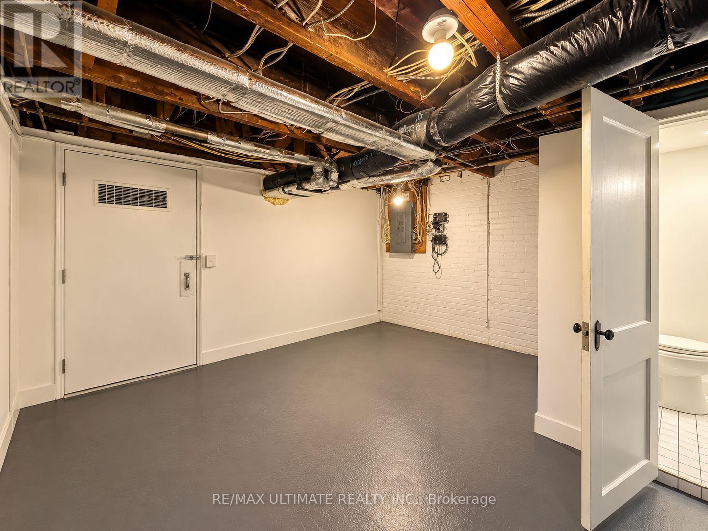 Main Floor - 1715 St Clair Avenue W, Toronto, Ontario  M6N 1J2 - Photo 7 - W14123312