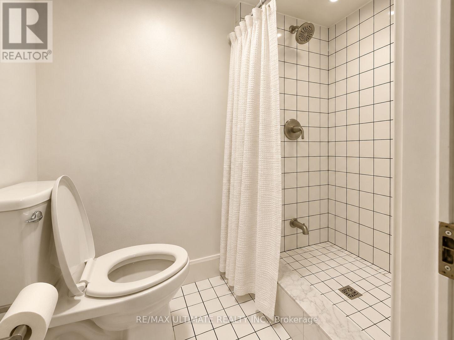 Main Floor - 1715 St Clair Avenue W, Toronto, Ontario  M6N 1J2 - Photo 8 - W14123312