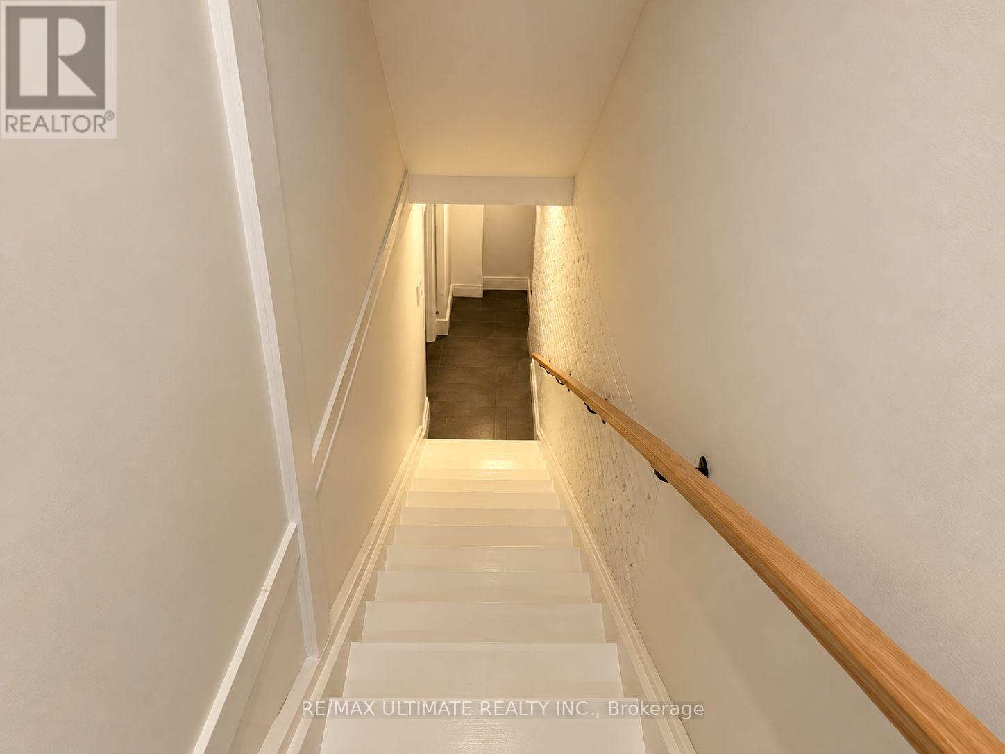 Main Floor - 1715 St Clair Avenue W, Toronto, Ontario  M6N 1J2 - Photo 9 - W14123312