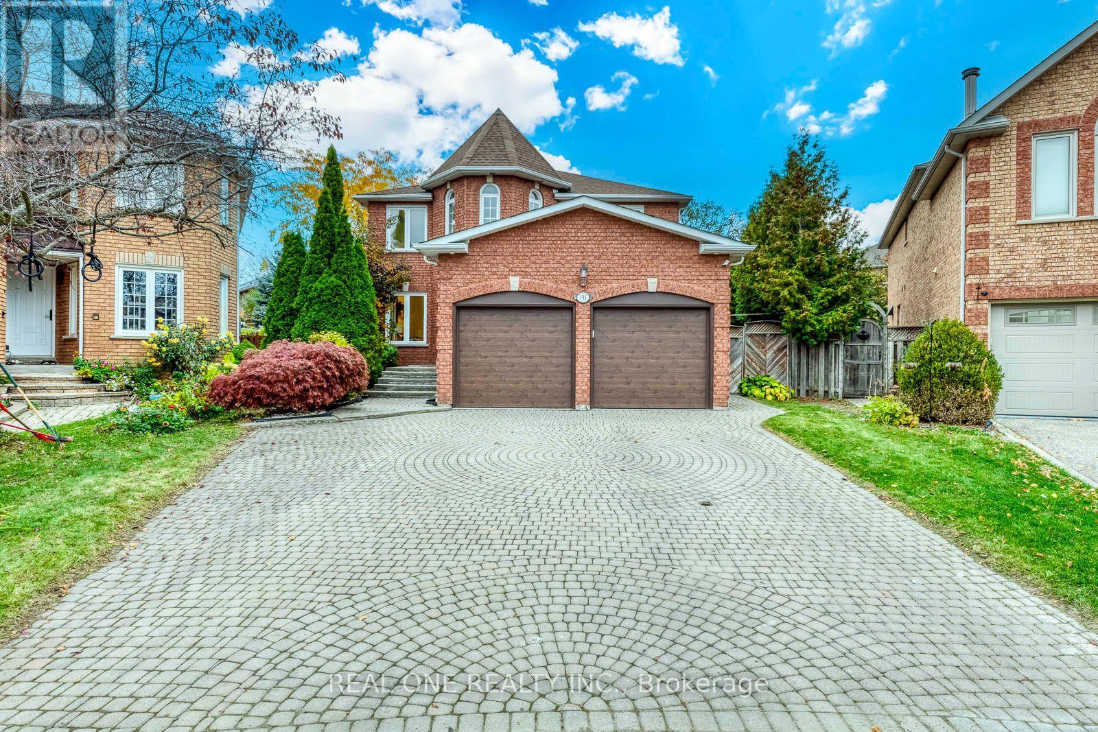 1515 Rosebank Court, Mississauga (East Credit), Ontario  L5M 5M7 - Photo 2 - W14123348