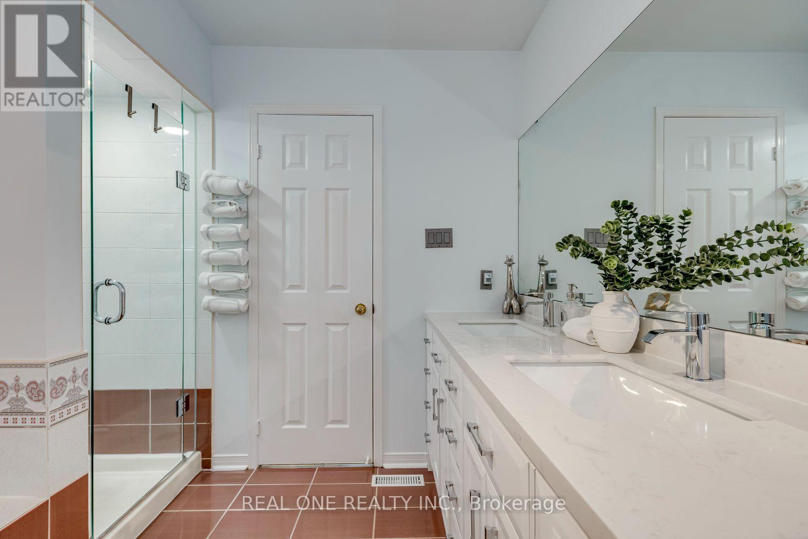 1515 Rosebank Court, Mississauga (East Credit), Ontario  L5M 5M7 - Photo 28 - W14123348