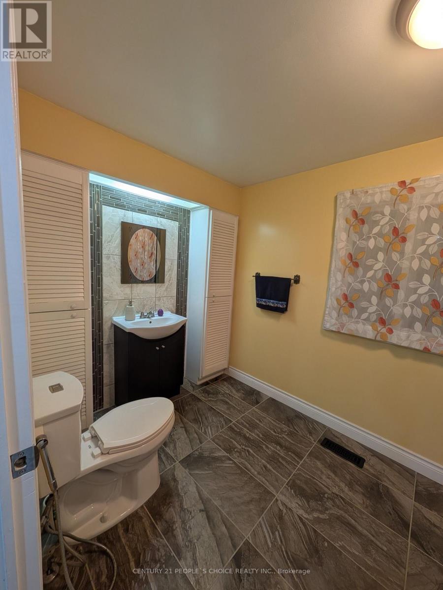 Unit1 - 128 Greenwich Square, Toronto, Ontario  M1J 3L3 - Photo 35 - E14123196