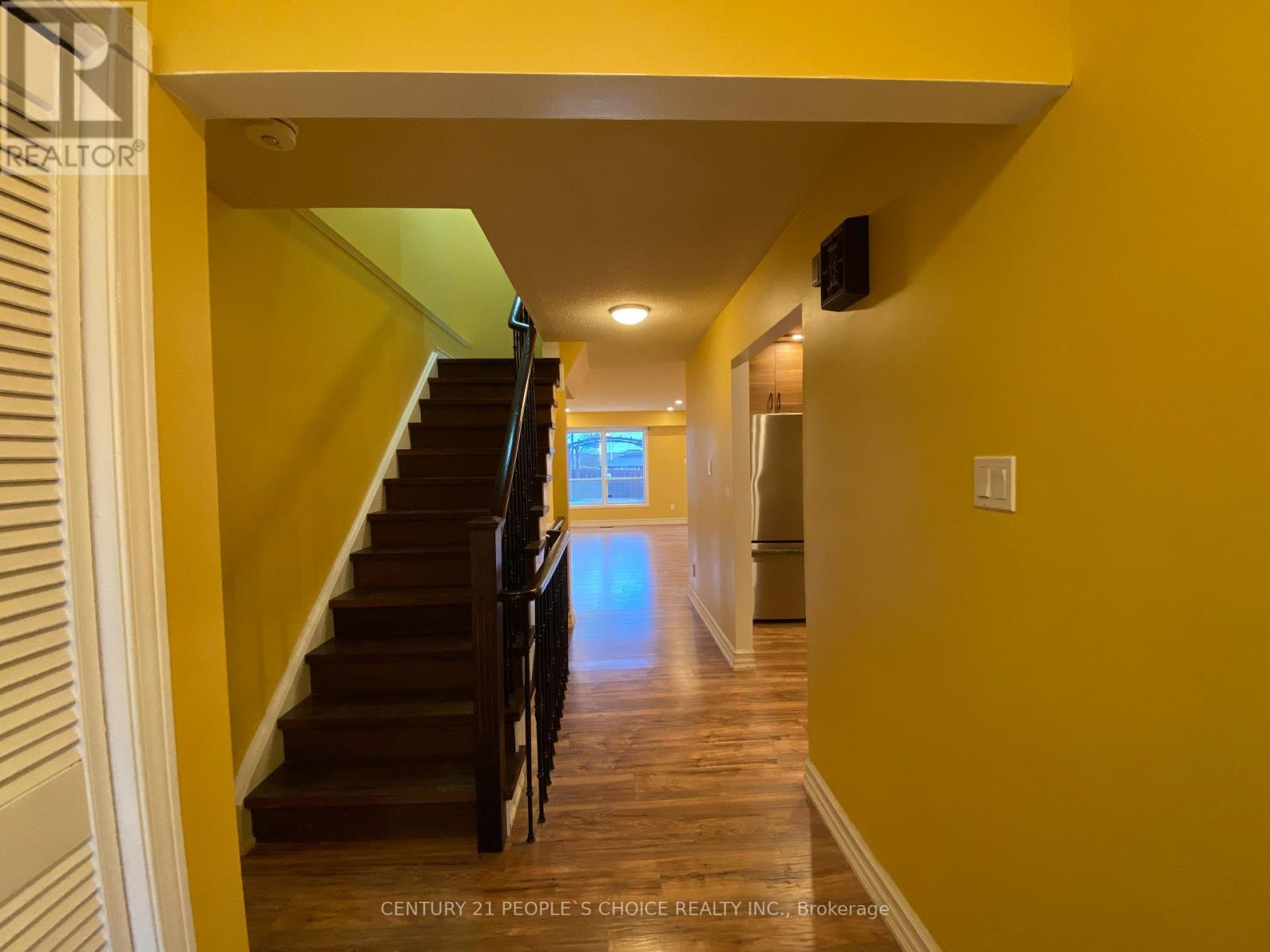Unit1 - 128 Greenwich Square, Toronto, Ontario  M1J 3L3 - Photo 4 - E14123196
