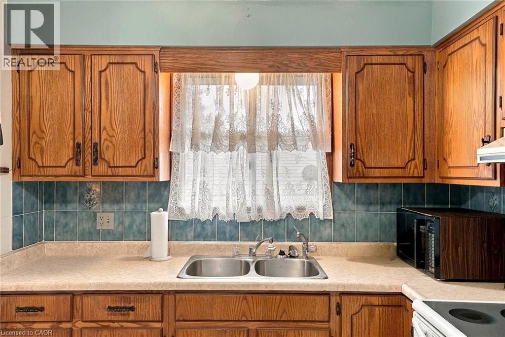 Detached for sale at 249 Rittenhouse Road, Country Hills West, Kitchener, Ontario, photo 15