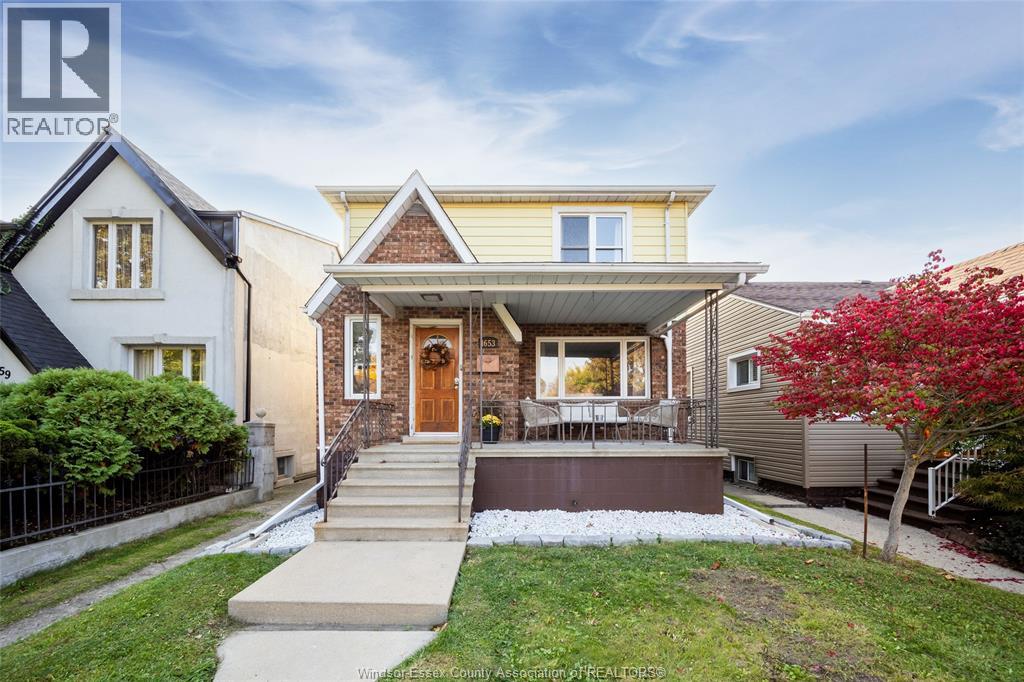 1653 PIERRE AVENUE, Windsor, Ontario