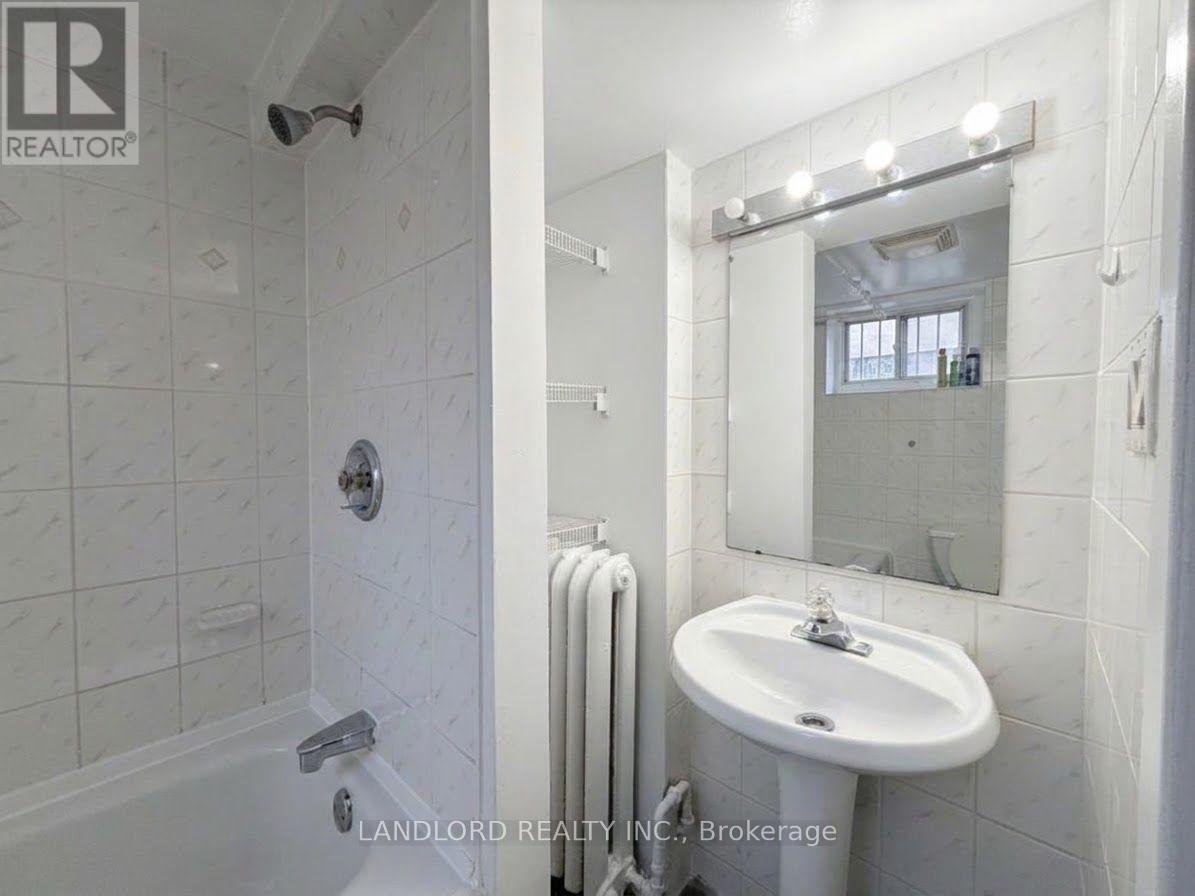 Bsmt - 114 Bellefair Avenue, Toronto, Ontario  M4L 3T8 - Photo 6 - E13869192
