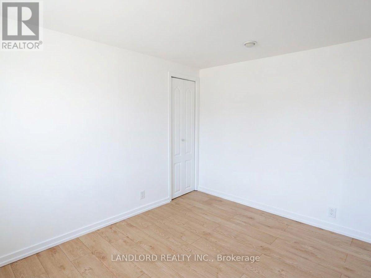 Bsmt - 114 Bellefair Avenue, Toronto, Ontario  M4L 3T8 - Photo 11 - E13869192