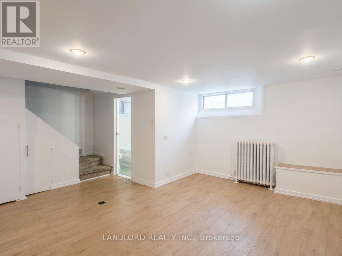 Bsmt - 114 Bellefair Avenue, Toronto, Ontario  M4L 3T8 - Photo 3 - E13869192