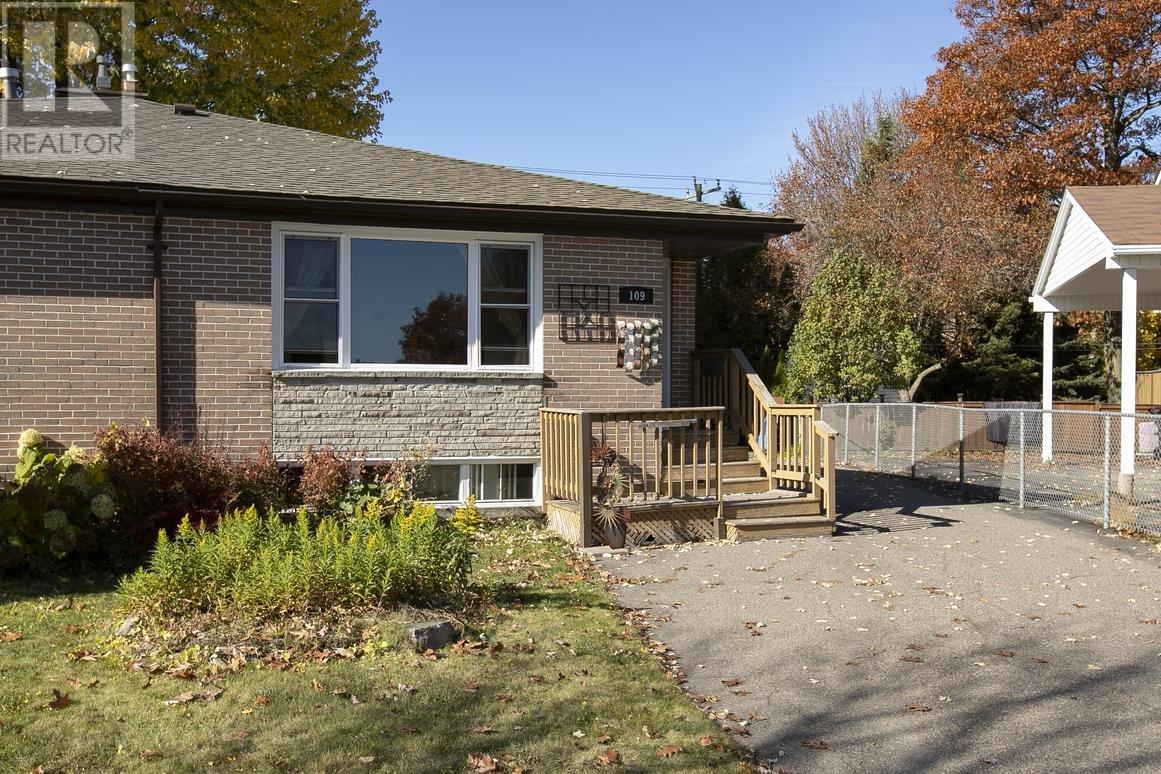 109 Princess Cres, Sault Ste. Marie, Ontario  P6B 3P4 - Photo 3 - SM263000