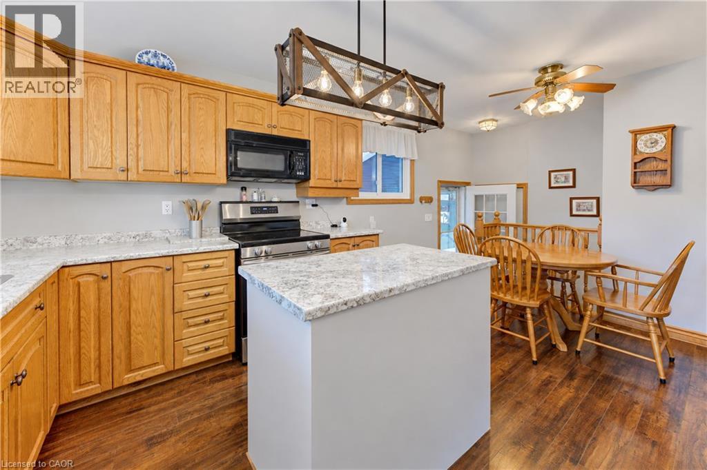 73 Belton Drive, Kitchener, Ontario  N2M 2B7 - Photo 13 - 40872901