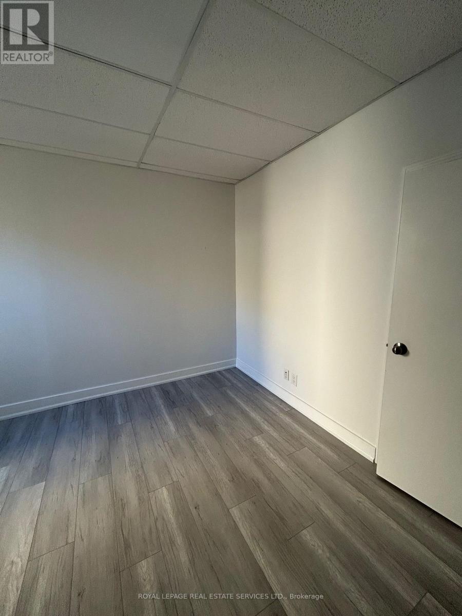 Upper - 1226 King Street W, Toronto, Ontario  M6K 1G4 - Photo 12 - W13806320