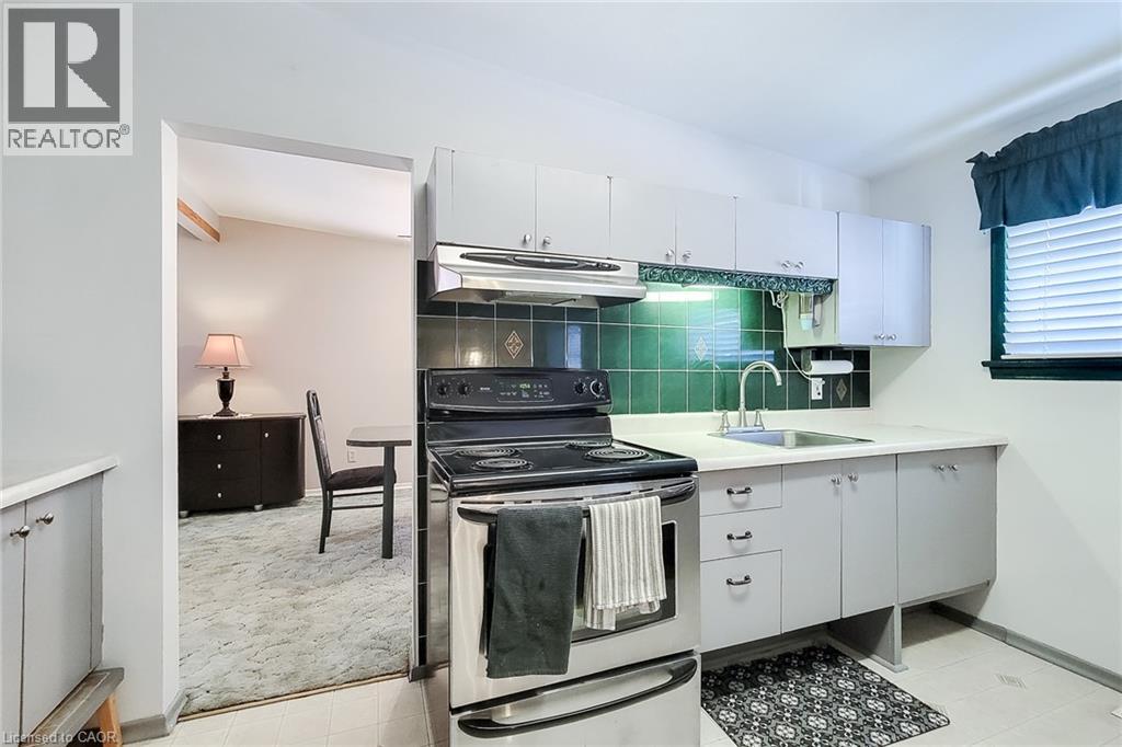 286 Mohawk Road W, Hamilton, Ontario  L9C 1W3 - Photo 10 - 40872405