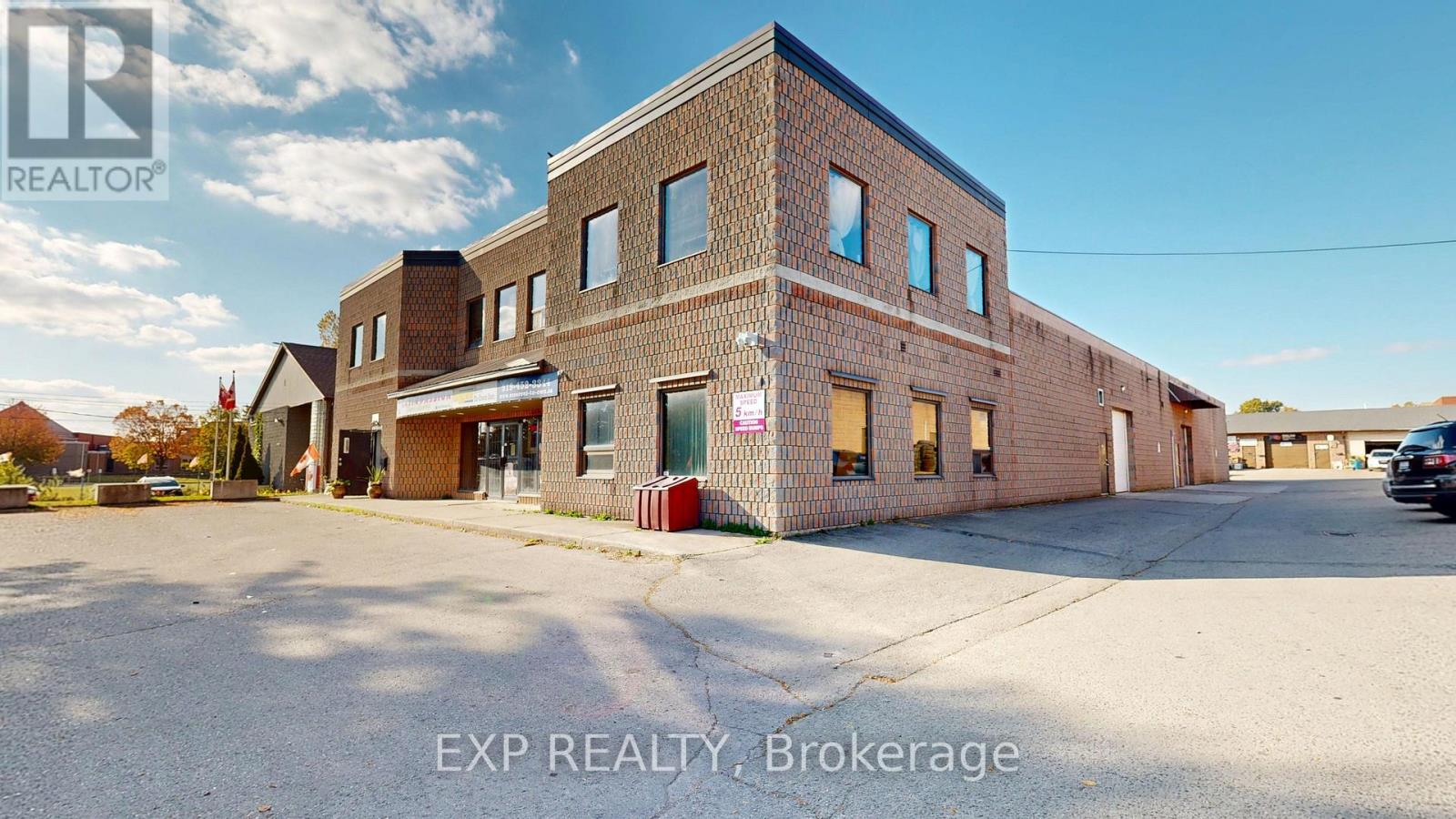 74 Charterhouse Crescent, London East, Ontario  N5W 5V5 - Photo 3 - X14123492