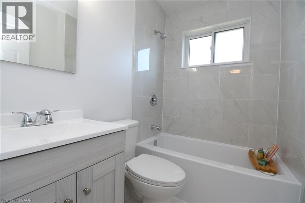 415 East 15th Street, Hamilton, Ontario L9A 4G9 - Photo 15 - 40870100