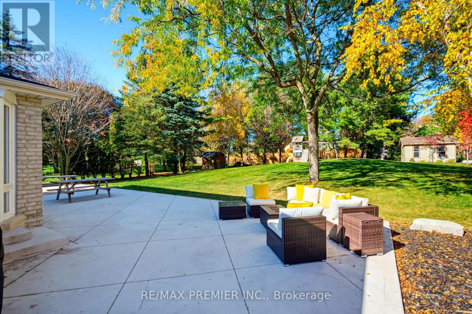 122 HILL FARM ROAD, King, Ontario