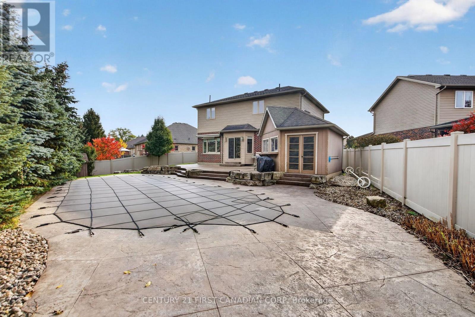 116 Radcliffe Crescent, Lucan Biddulph, Ontario  N0M 2J0 - Photo 40 - X14122416