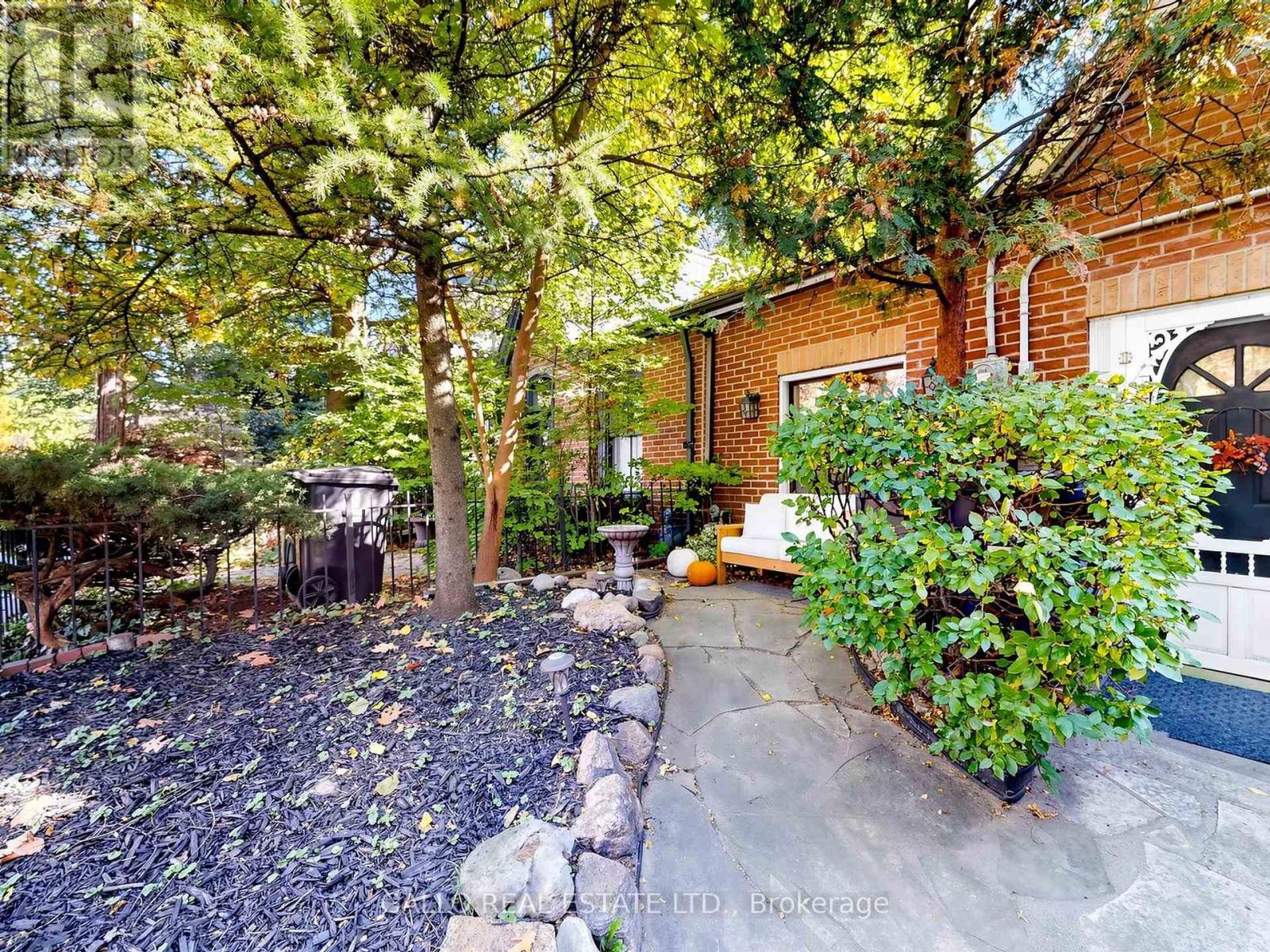 317 Wellesley Street E, Toronto, Ontario  M4X 1H2 - Photo 2 - C14123810