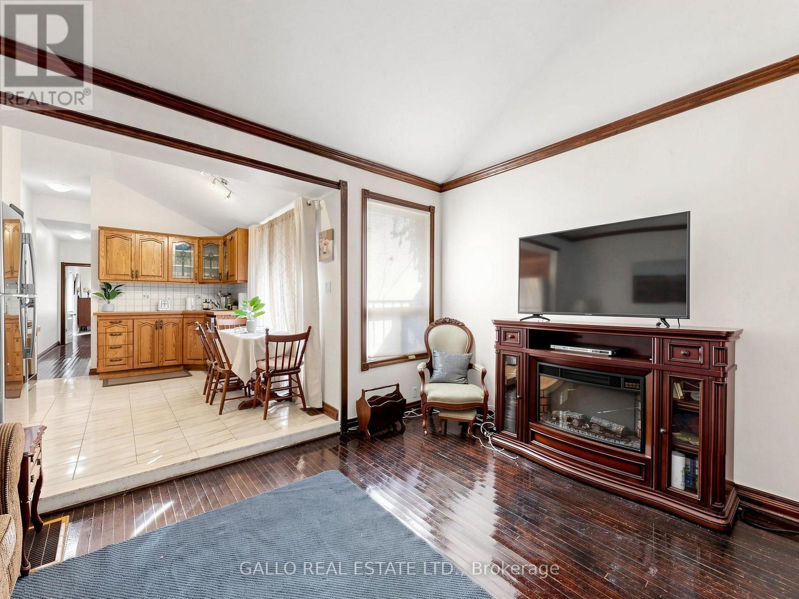 317 Wellesley Street E, Toronto, Ontario  M4X 1H2 - Photo 6 - C14123810