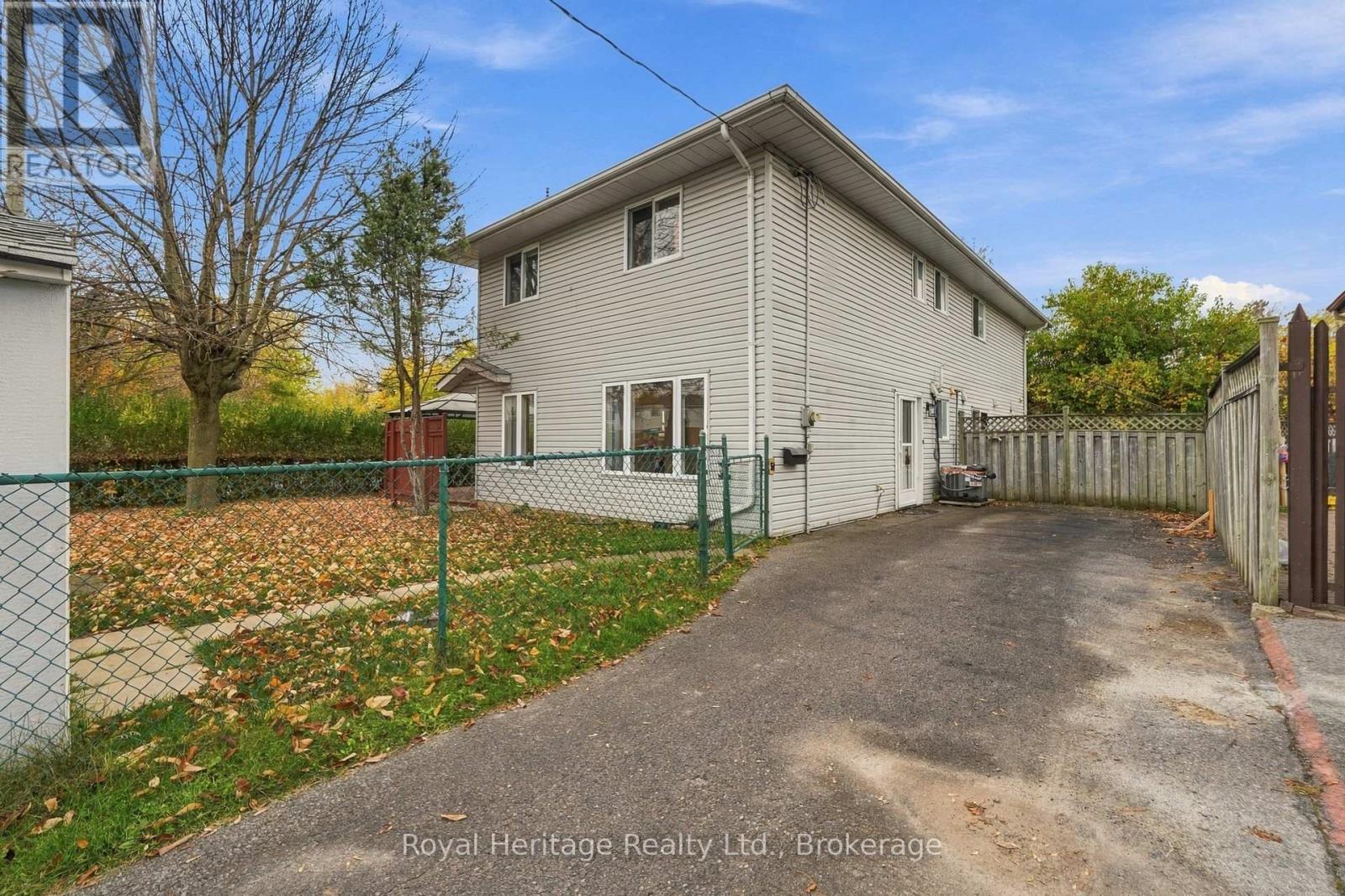 54 North Murray Street, Quinte West, Ontario  K8V 2E6 - Photo 1 - X14123750