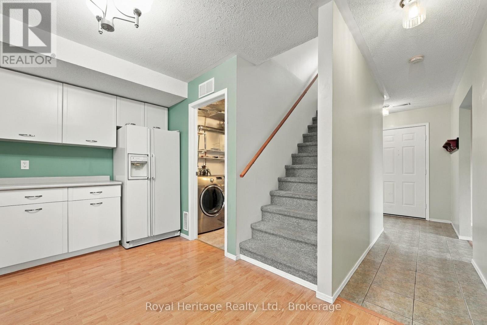54 North Murray Street, Quinte West, Ontario  K8V 2E6 - Photo 19 - X14123750