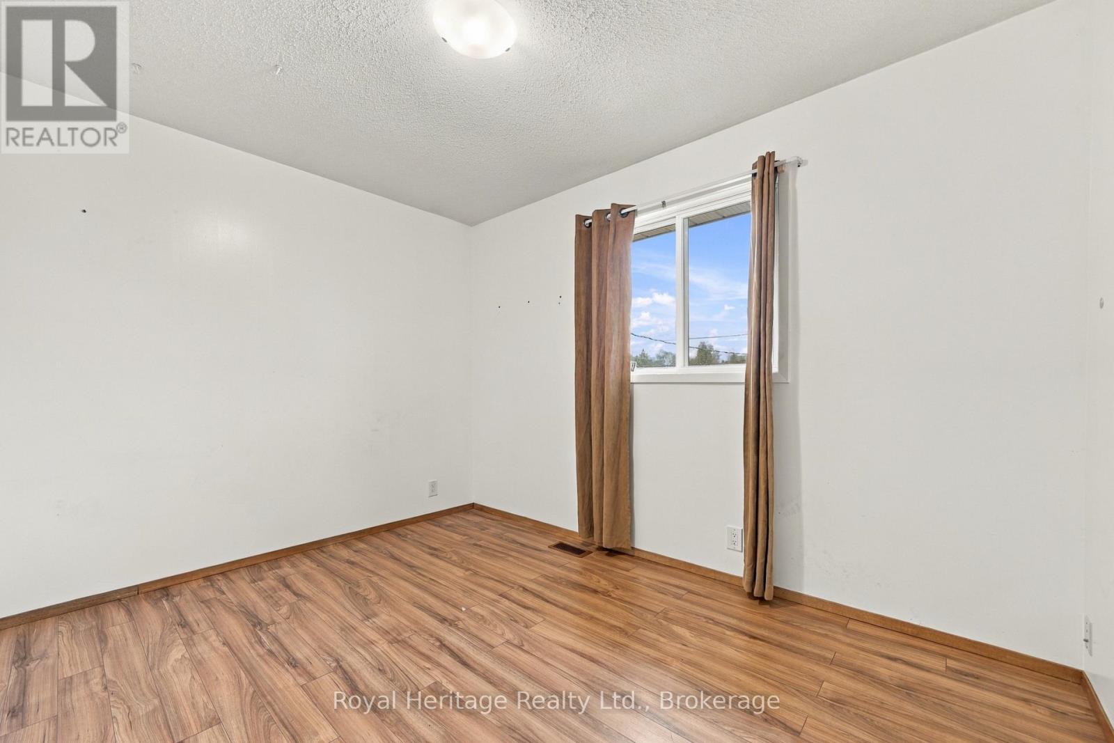 54 North Murray Street, Quinte West, Ontario  K8V 2E6 - Photo 29 - X14123750
