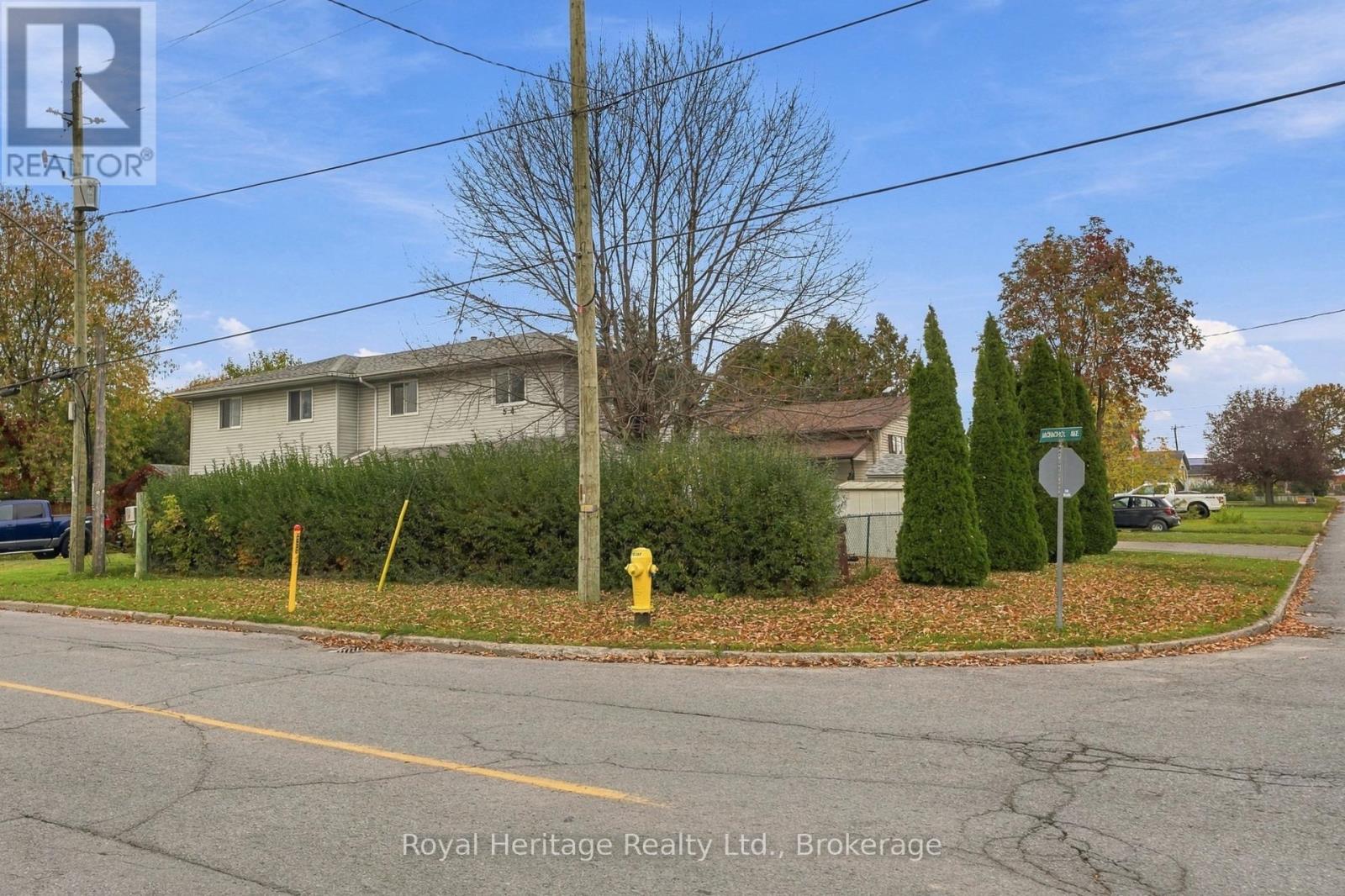 54 North Murray Street, Quinte West, Ontario  K8V 2E6 - Photo 3 - X14123750