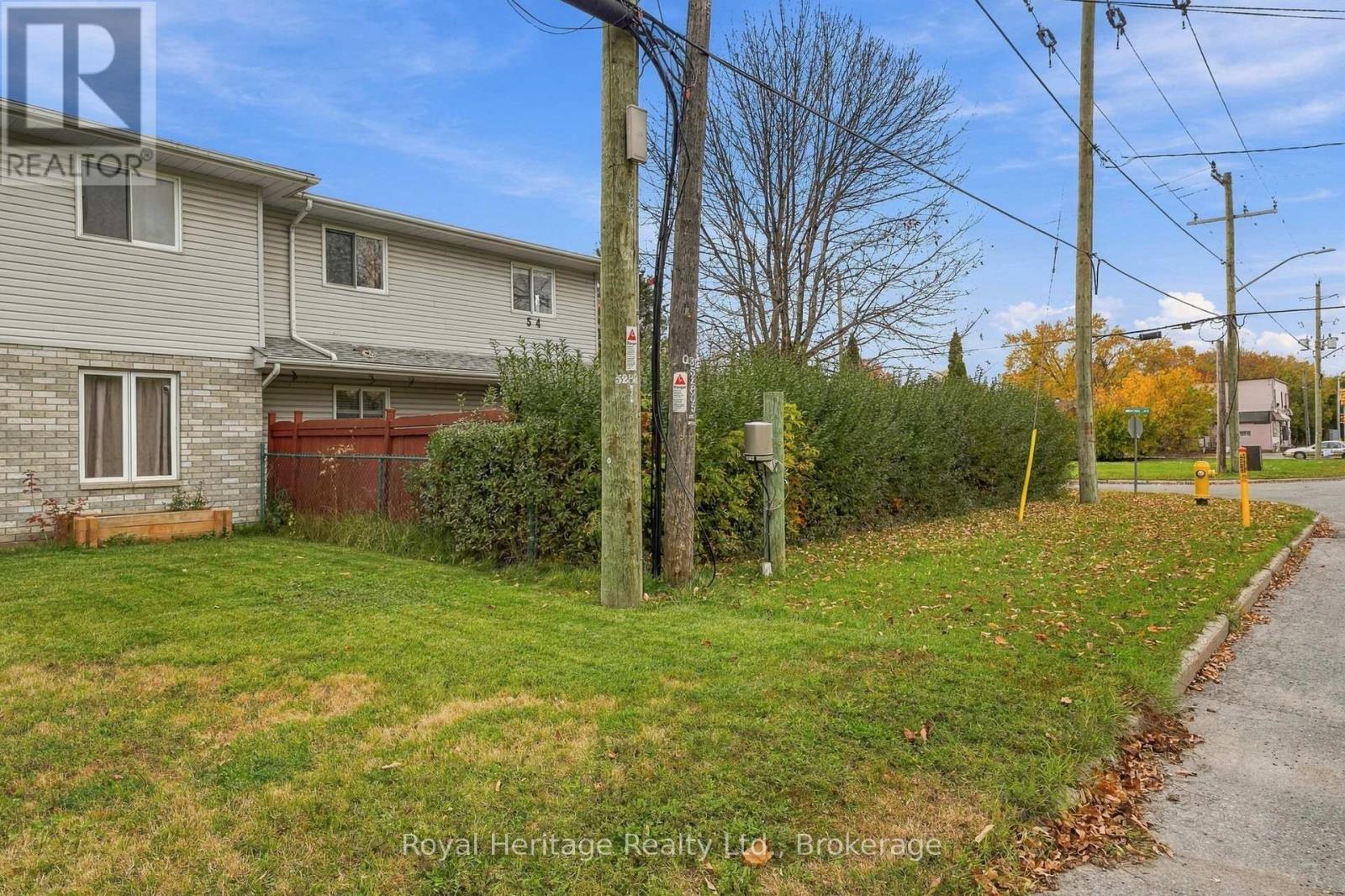 54 North Murray Street, Quinte West, Ontario  K8V 2E6 - Photo 5 - X14123750
