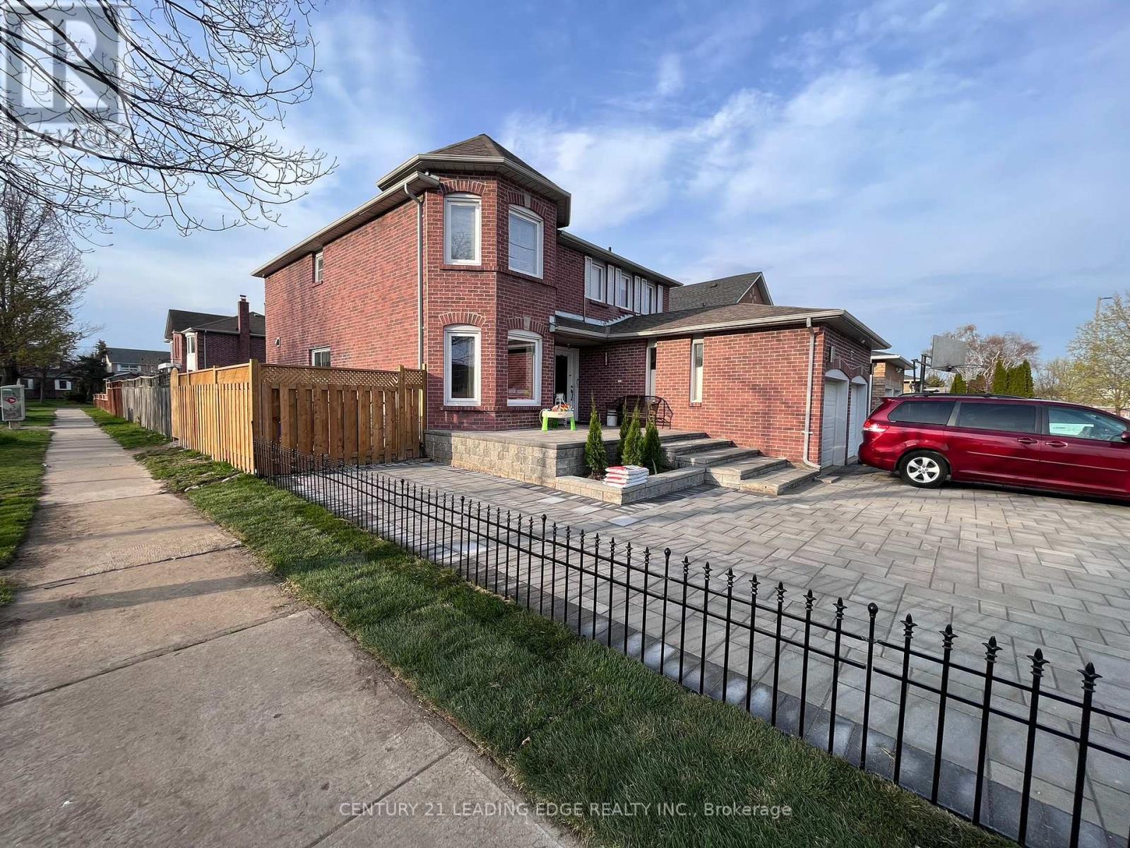 574 Strouds Lane, Pickering, Ontario  L1V 4S8 - Photo 18 - E14123552