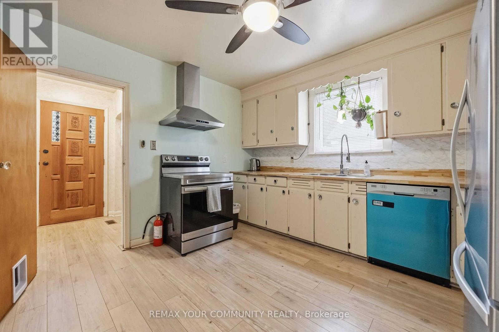 4 Waltonice Road, Toronto, Ontario  M1M 3G5 - Photo 13 - E14123580