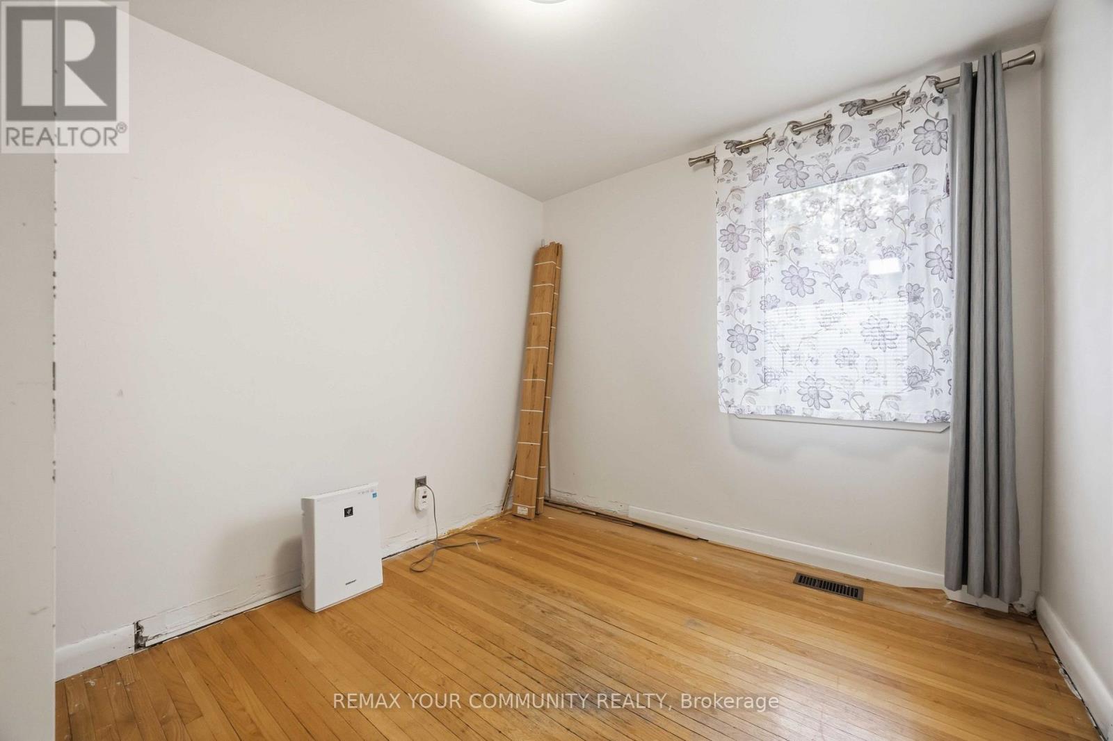 4 Waltonice Road, Toronto, Ontario  M1M 3G5 - Photo 16 - E14123580