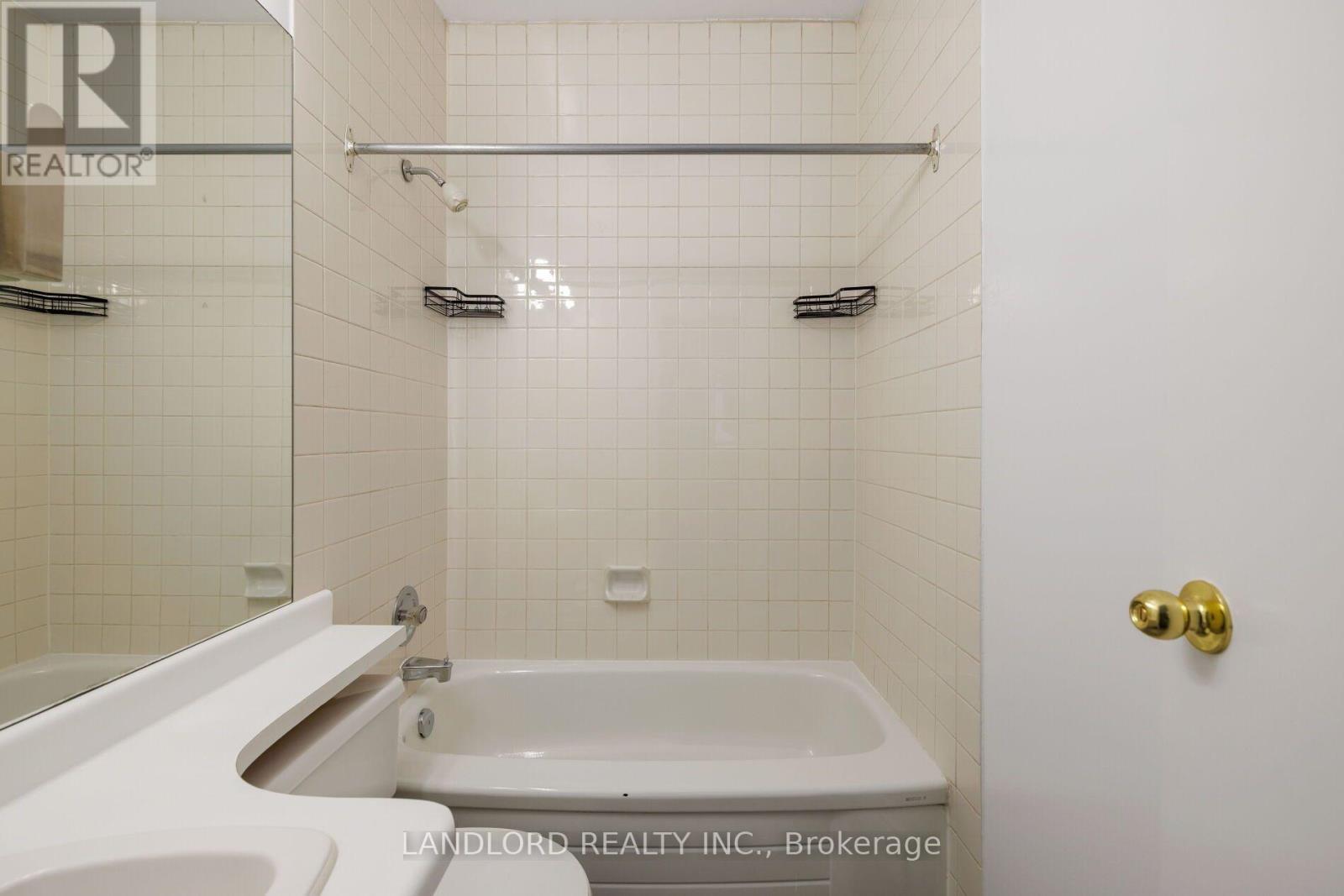39 Riverdale Avenue, Toronto, Ontario  M4K 1C2 - Photo 13 - E14123662