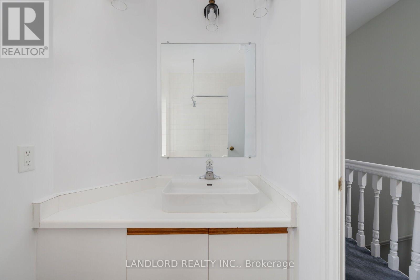 39 Riverdale Avenue, Toronto, Ontario  M4K 1C2 - Photo 23 - E14123662