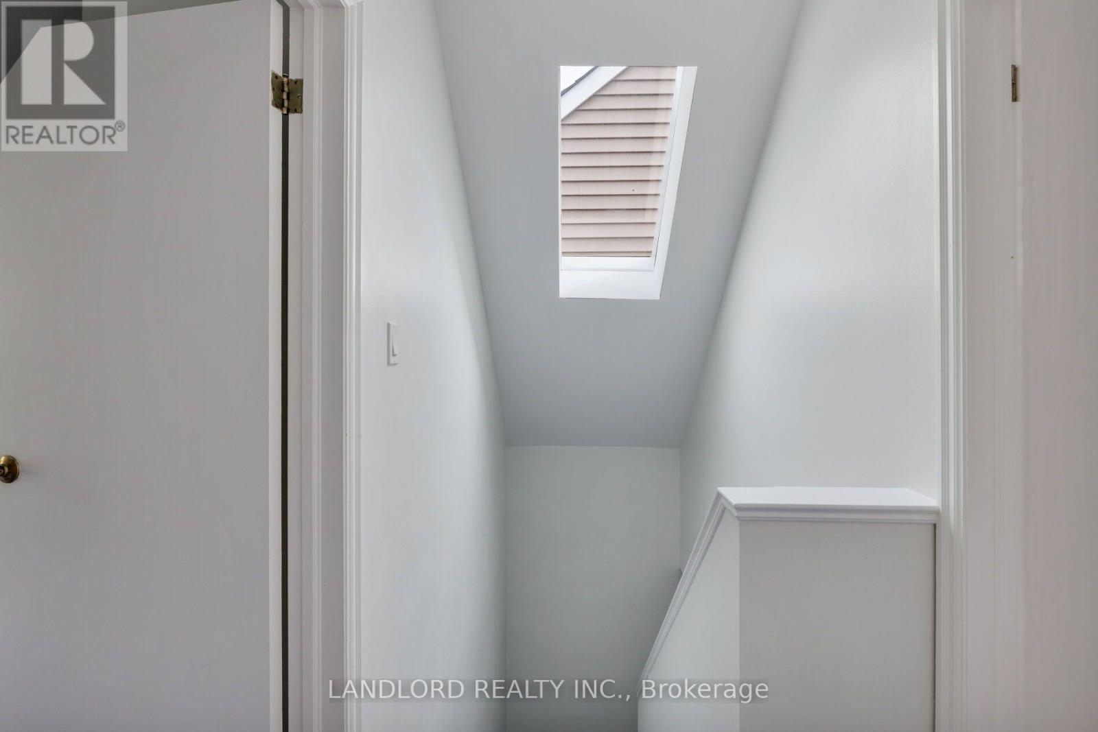 39 Riverdale Avenue, Toronto, Ontario  M4K 1C2 - Photo 27 - E14123662