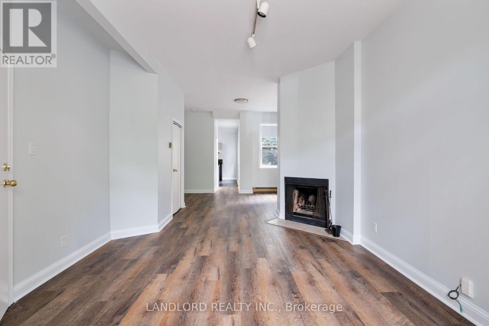 39 Riverdale Avenue, Toronto, Ontario  M4K 1C2 - Photo 7 - E14123662