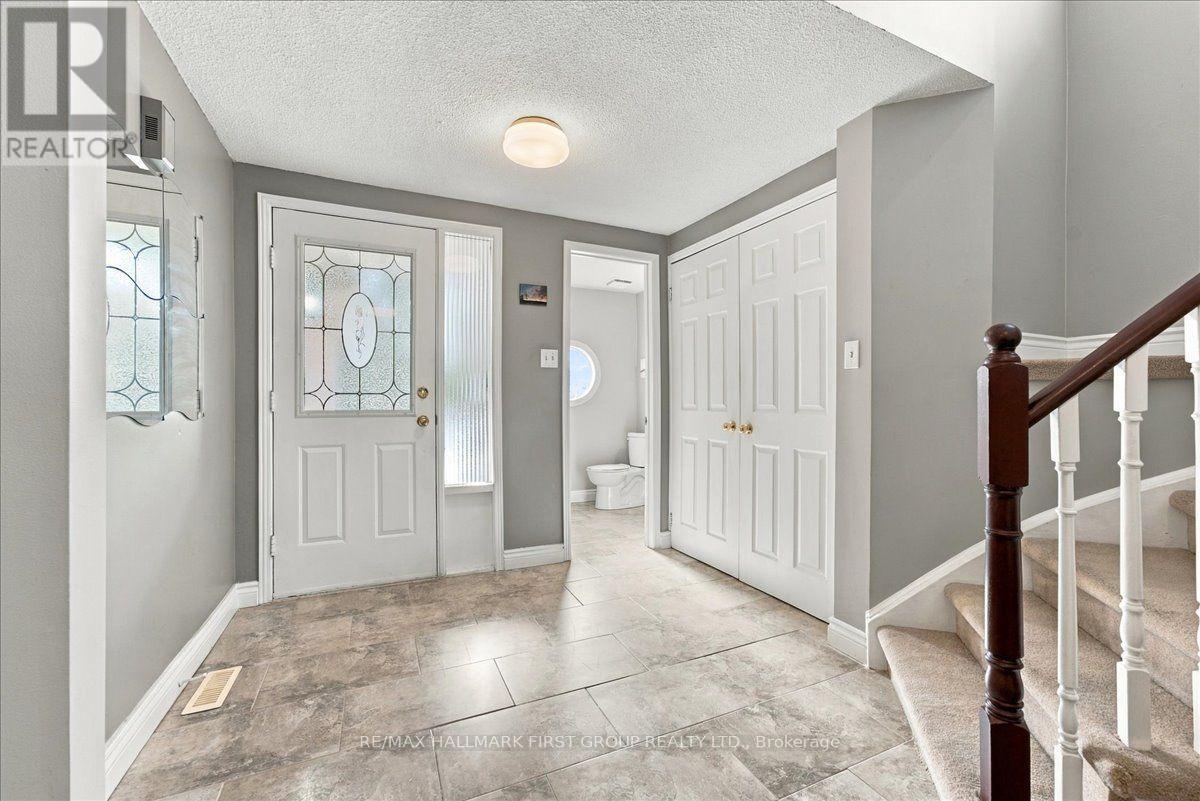 1092 Rambleberry Avenue, Pickering (Liverpool), Ontario  L1V 4Z7 - Photo 4 - E14123666