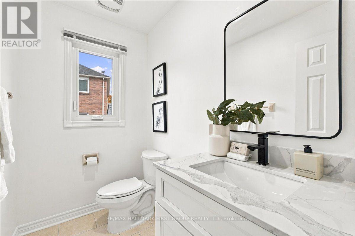 1582 Kelvinway Lane, Pickering, Ontario  L1V 5Y2 - Photo 20 - E14123790