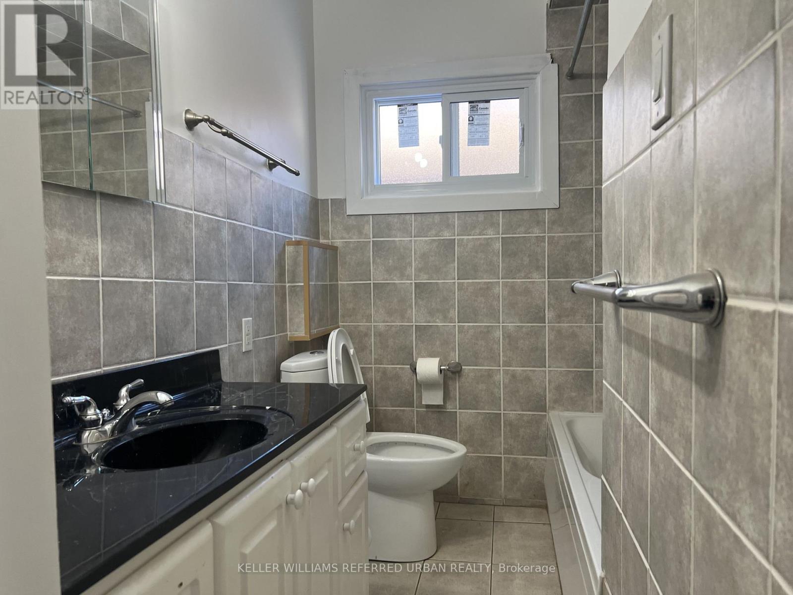 Main Floor - 32 Janet Boulevard, Toronto, Ontario  M1R 1H6 - Photo 10 - E14123860