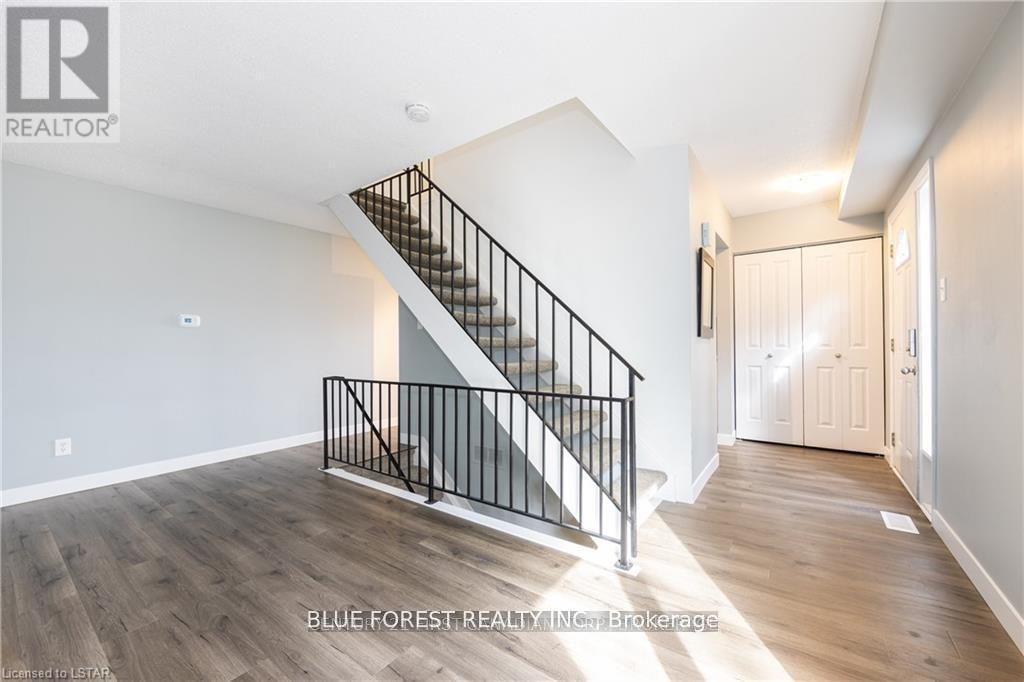 106 - 70 Fiddlers Green Road, London North, Ontario  N6H 4R4 - Photo 4 - X14123646