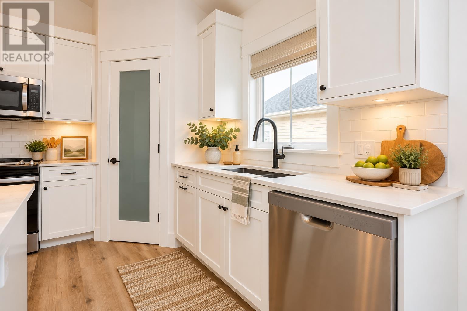 22 Shirley Street, Charlottetown, Prince Edward Island  C1C 0X8 - Photo 8 - 202620859