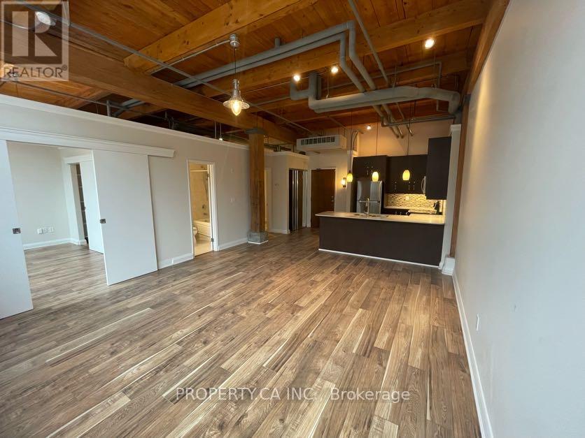 103 - 543 Timothy Street, Newmarket (Central Newmarket), Ontario  L3Y 1R1 - Photo 2 - N14123692