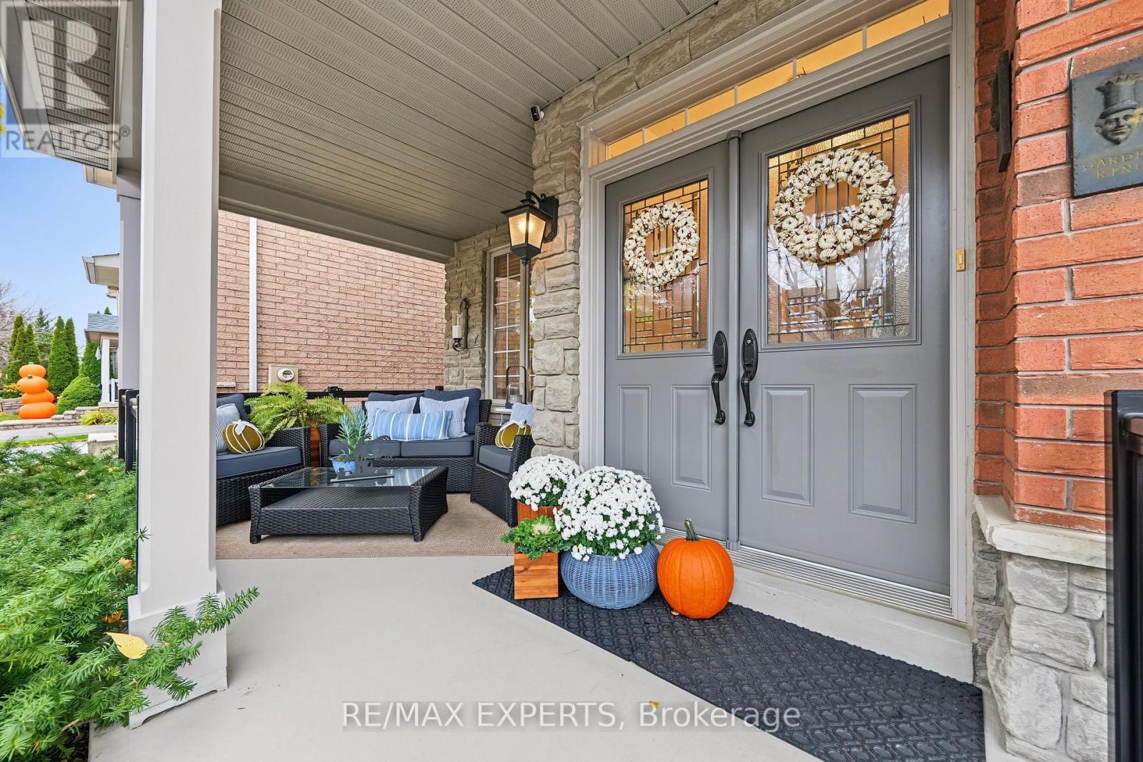 206 Birkshire Drive, Aurora (Bayview Wellington), Ontario  L4G 7R8 - Photo 6 - N14123738