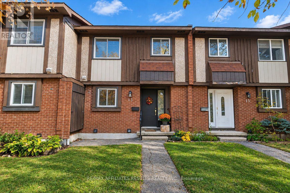 48 - 13 PICKFORD DRIVE, Ottawa, Ontario