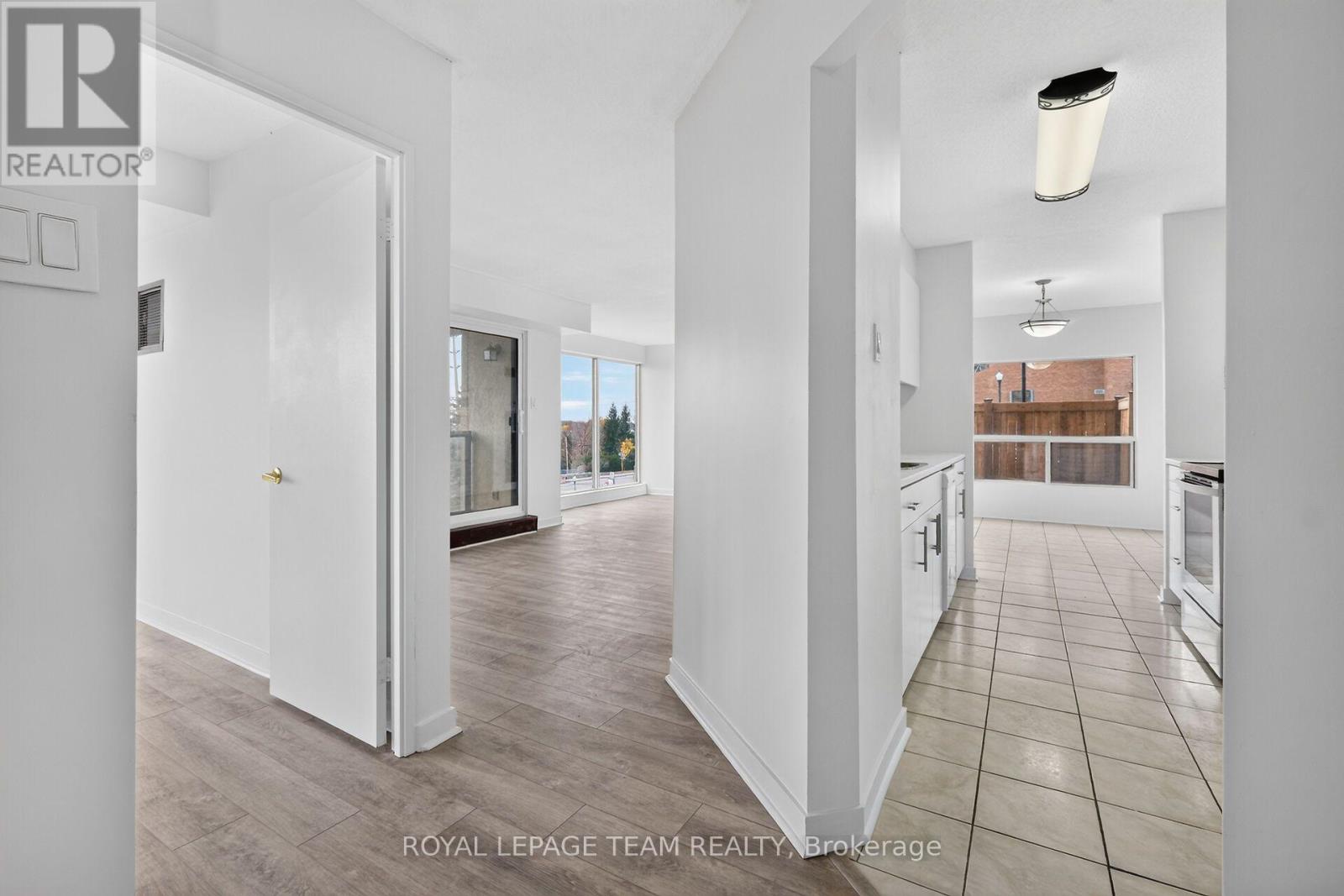 104 - 545 St Laurent Boulevard, Ottawa, Ontario  K1K 4H9 - Photo 5 - X14123636