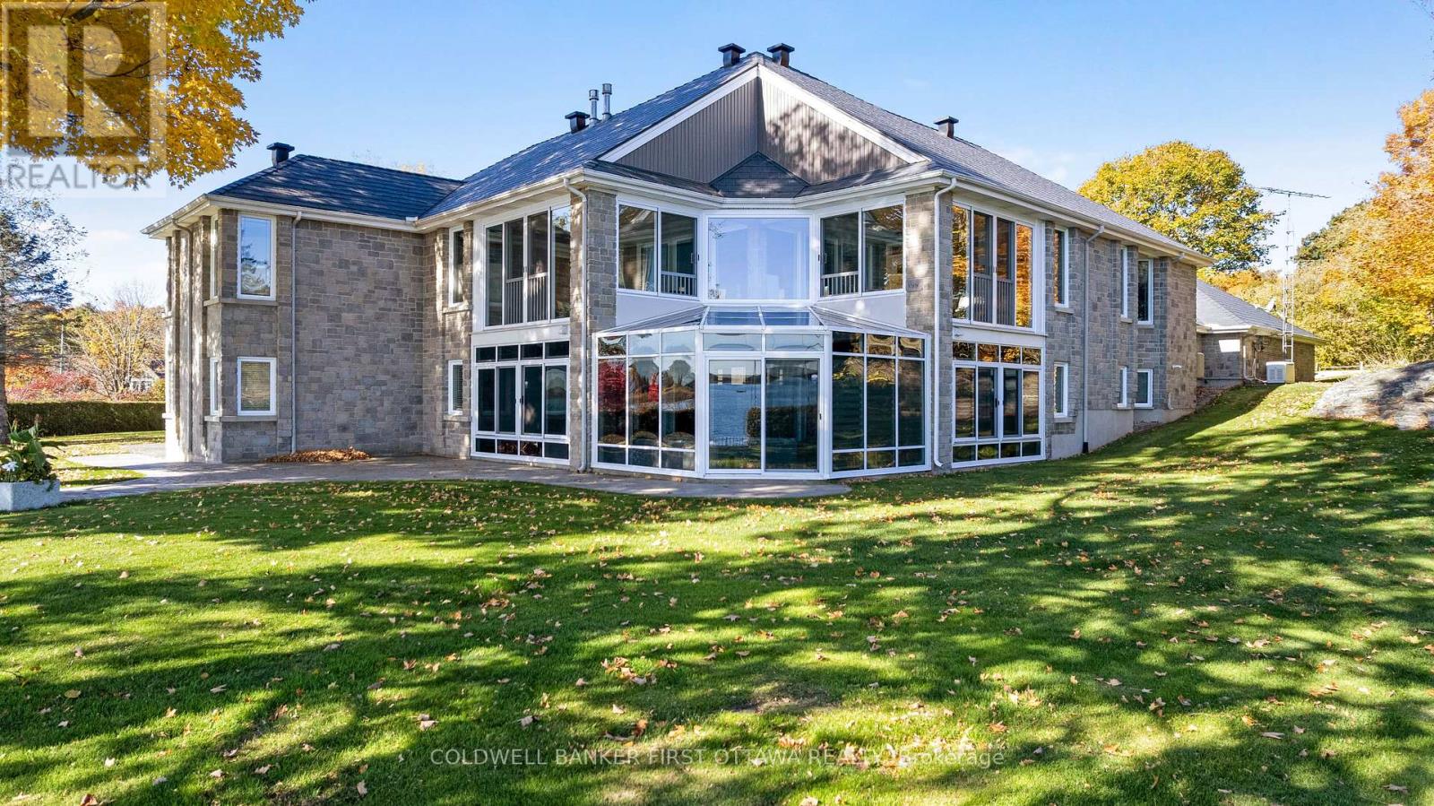 987 1000 Islands Parkway, Leeds And The Thousand Islands, Ontario  K0E 1R0 - Photo 3 - X14123682